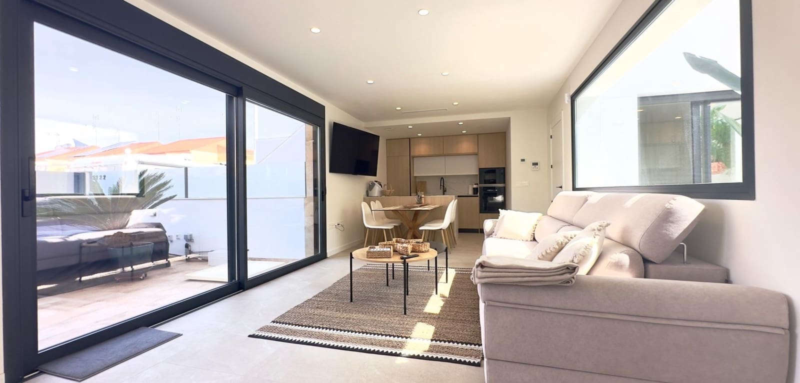 Bungalow de 2 habitaciones en San Pedro del Pinatar en venta con piscina - 279.900 € (Ref: 9748229)