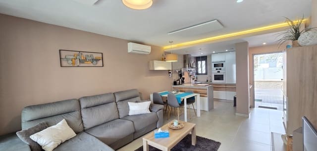 Apartamento de 2 habitaciones en Punta Prima, Orihuela en venta con piscina - 259.900 € (Ref: 9752509)