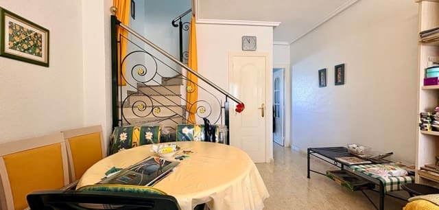 2 makuuhuone Omakotitalo myytävänä paikassa Ciudad Quesada, Rojales mukana uima-altaan - 185 000 € (Ref: 9759422)