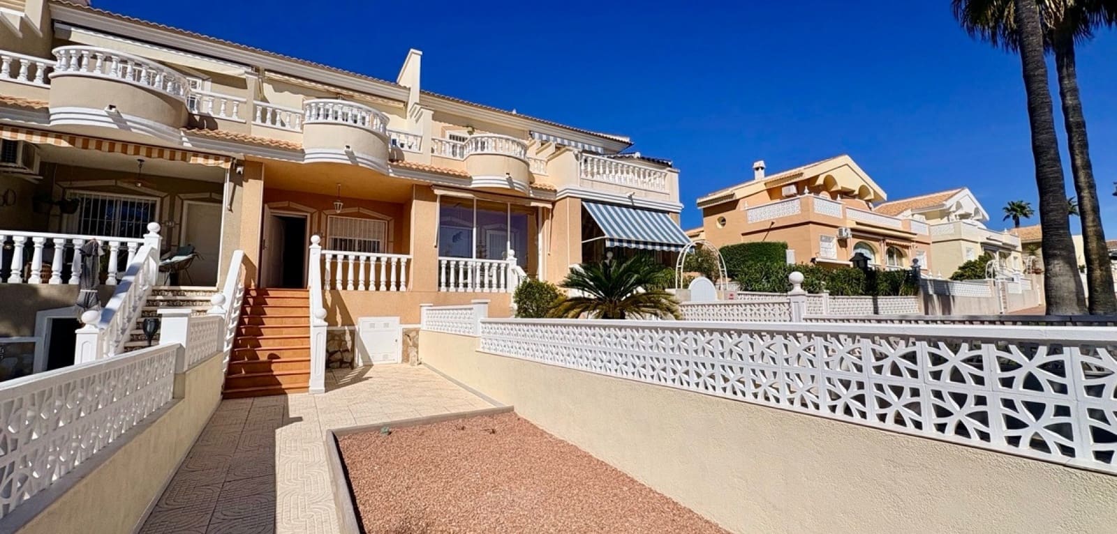 2 slaapkamer Huis te koop in Ciudad Quesada met zwembad - € 185.000 (Ref: 9759422)