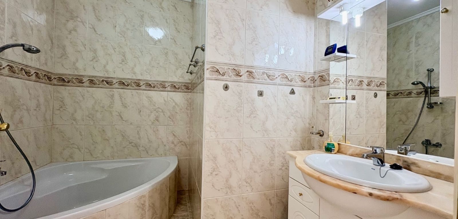2 slaapkamer Huis te koop in Ciudad Quesada met zwembad - € 185.000 (Ref: 9759422)