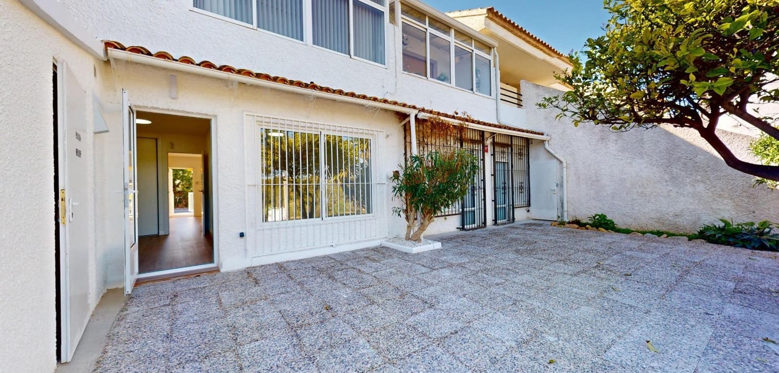 2 quarto Bungalow para venda em Orihuela Costa - 225 000 € (Ref: 9761502)