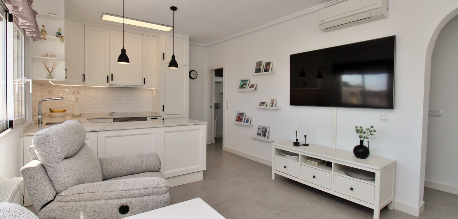 3 quarto Moradia para venda em Villamartin com piscina - 499 000 € (Ref: 9762296)