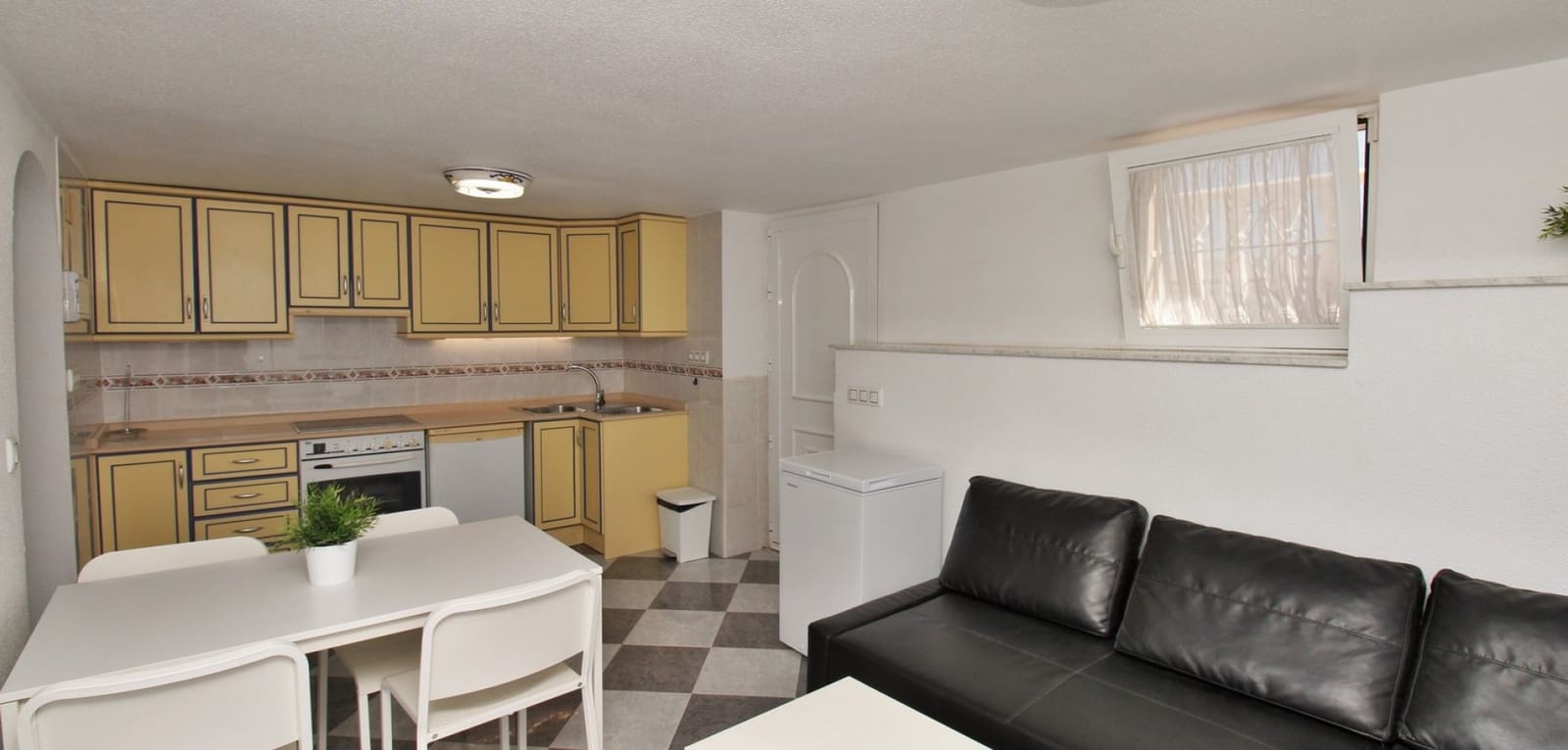 3 quarto Moradia para venda em Villamartin com piscina - 499 000 € (Ref: 9762296)