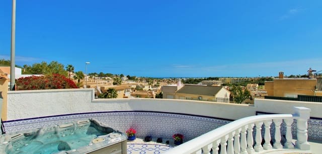 3 quarto Moradia para venda em Villamartin, Orihuela com piscina - 499 000 € (Ref: 9762296)