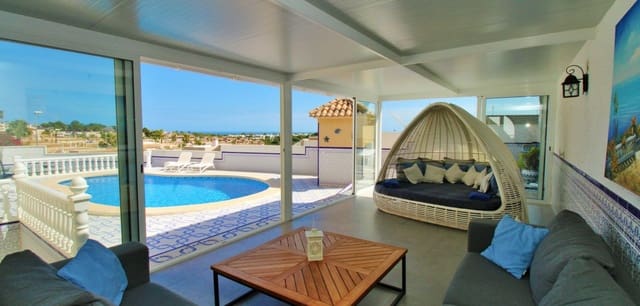 3 quarto Moradia para venda em Villamartin, Orihuela com piscina - 499 000 € (Ref: 9762296)