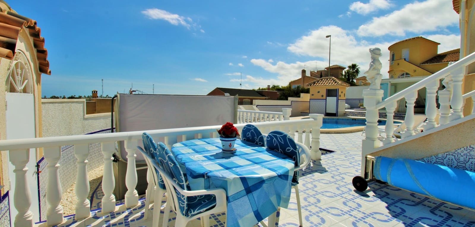 3 quarto Moradia para venda em Villamartin com piscina - 499 000 € (Ref: 9762296)