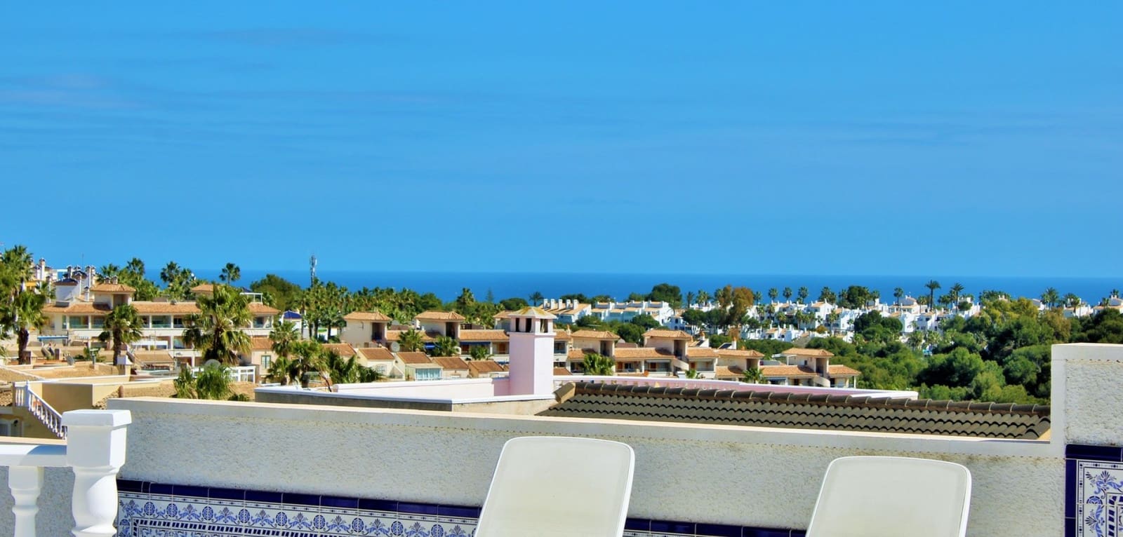 3 quarto Moradia para venda em Villamartin com piscina - 499 000 € (Ref: 9762296)