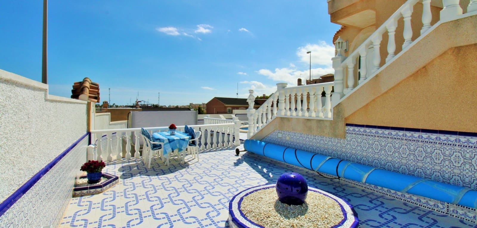 3 quarto Moradia para venda em Villamartin com piscina - 499 000 € (Ref: 9762296)