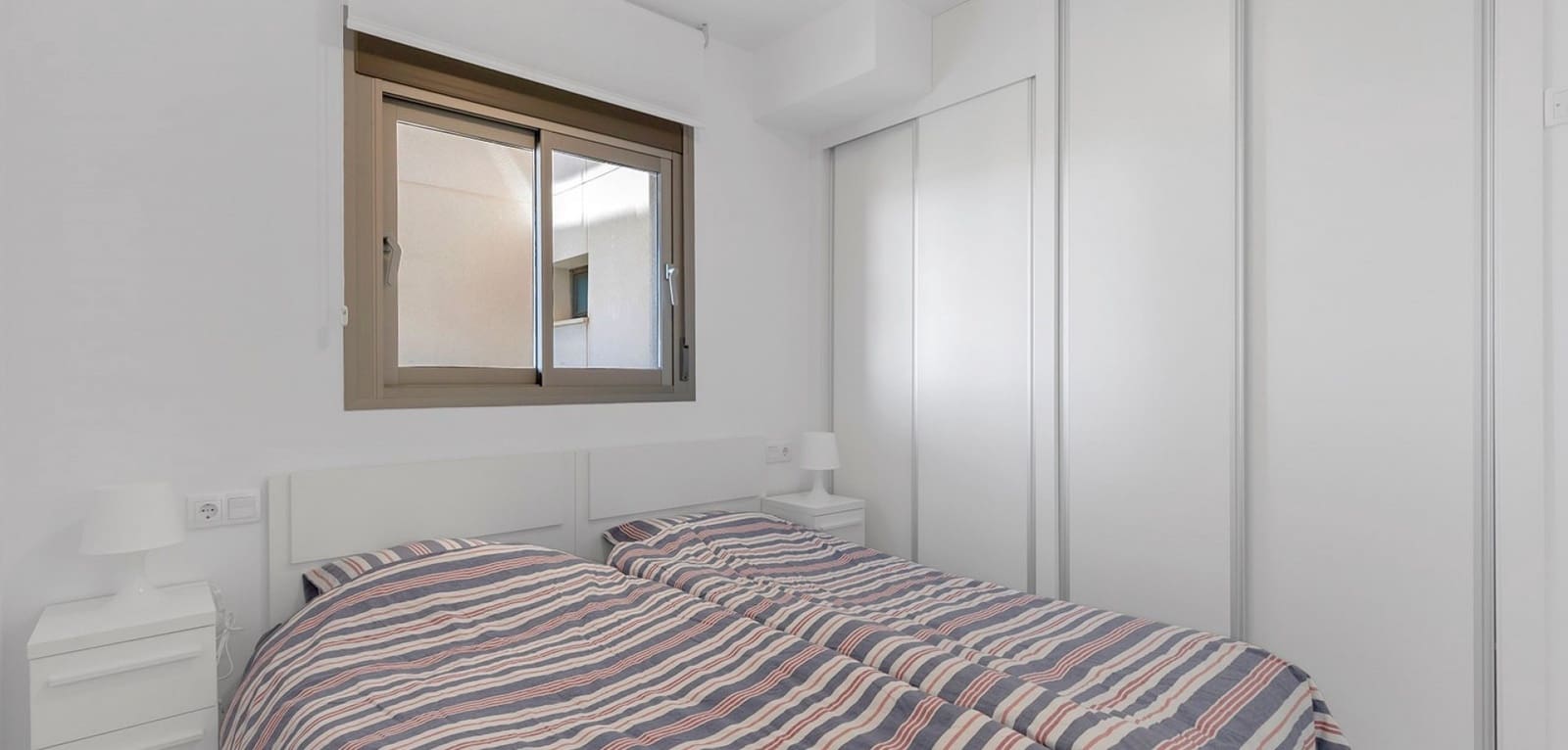 2 Zimmer Apartment zu verkaufen in Villamartin mit Pool - 289.000 € (Ref: 9765288)