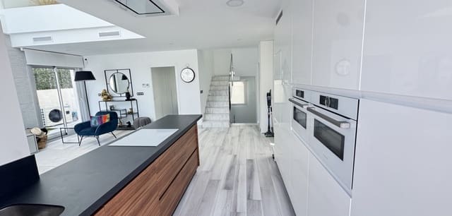 4 quarto Moradia para venda em Lomas de Cabo Roig - Los Dolses, Orihuela com piscina - 649 000 € (Ref: 9776923)