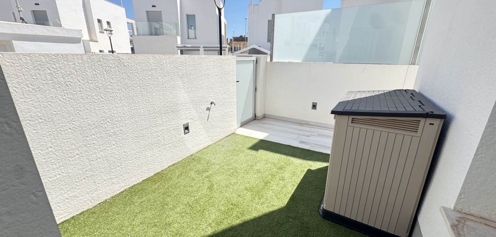 4 quarto Moradia para venda em Orihuela Costa com piscina - 649 000 € (Ref: 9776923)