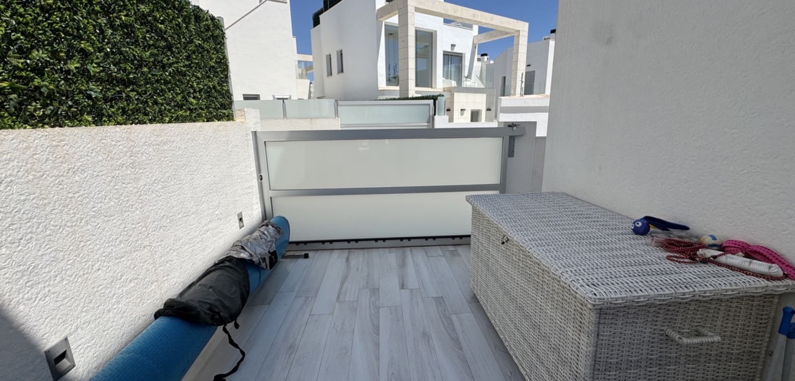 4 quarto Moradia para venda em Orihuela Costa com piscina - 649 000 € (Ref: 9776923)