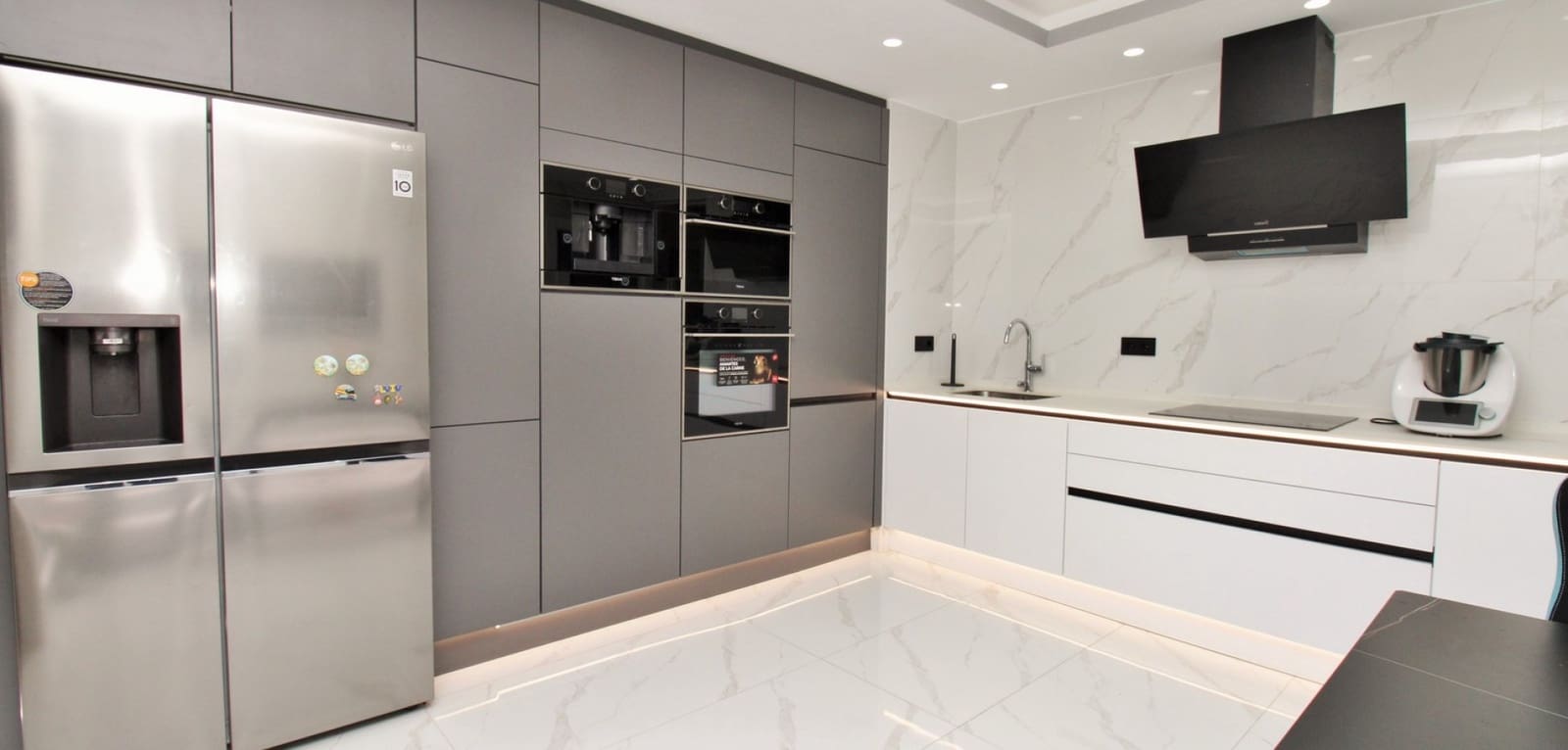 3 soverom Leilighet til salgs i Torrevieja - € 240 000 (Ref: 9779980)