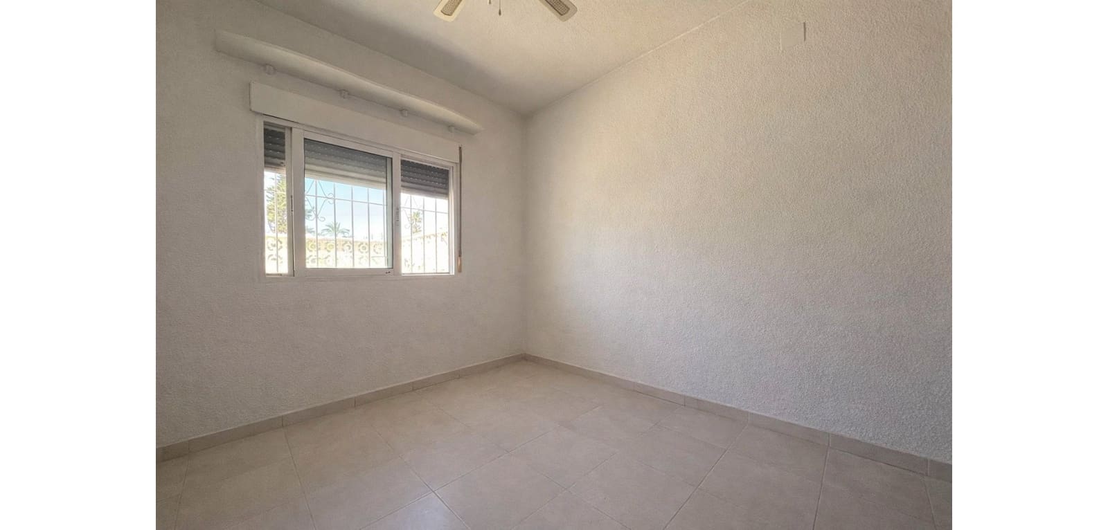 4 camera da letto Casa in vendita in Torrevieja con piscina - 149.000 € (Rif: 9781123)