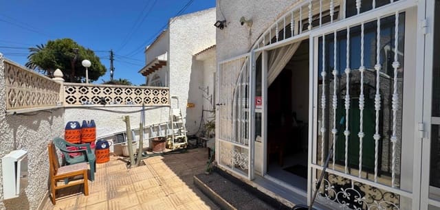 4 camera da letto Casa in vendita in Nueva Torrevieja, Torrevieja con piscina - 149.000 € (Rif: 9781123)