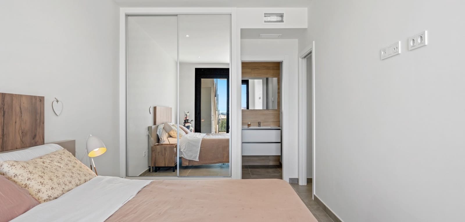 2 bedroom Apartment for sale in Campoamor with pool - € 349,000 (Ref: 9784310)