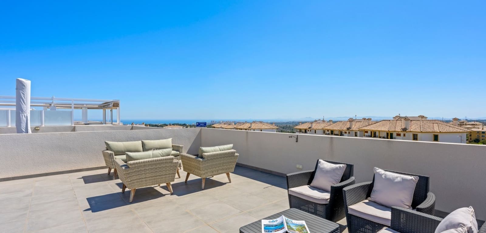 2 bedroom Apartment for sale in Campoamor with pool - € 349,000 (Ref: 9784310)