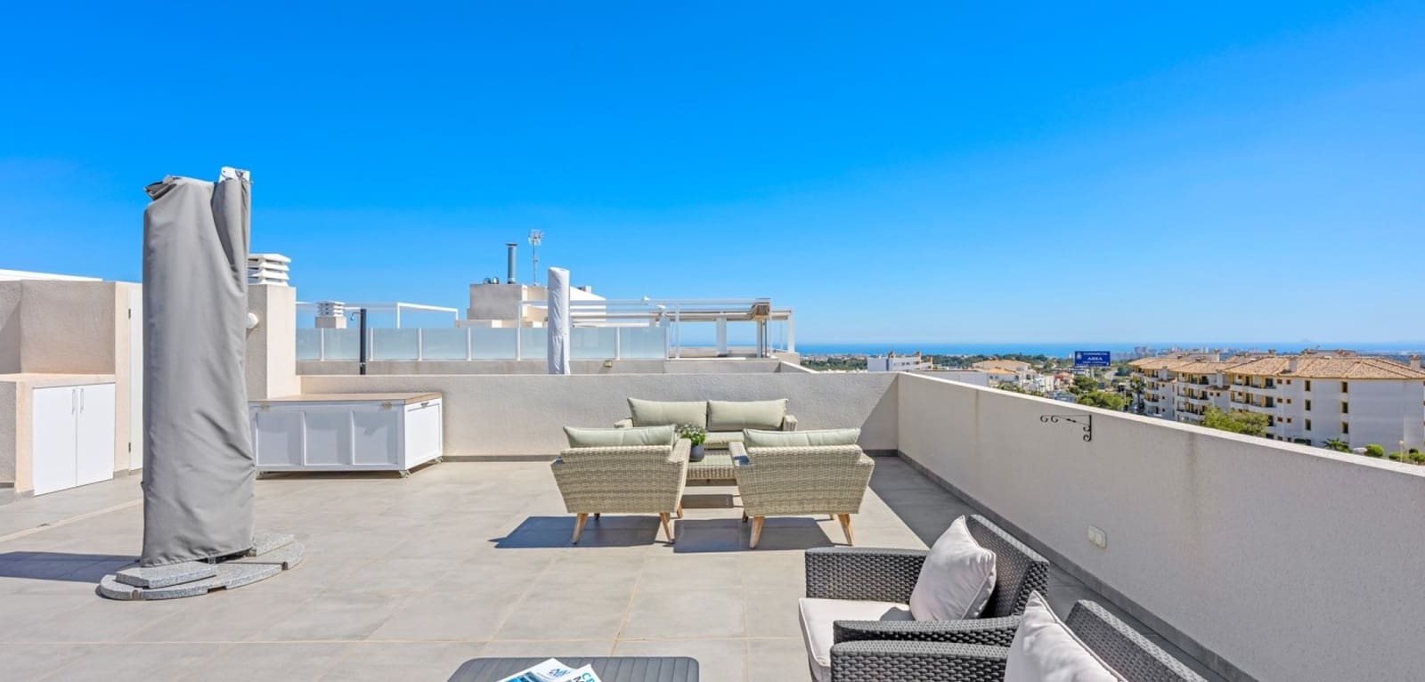 2 bedroom Apartment for sale in Campoamor with pool - € 349,000 (Ref: 9784310)