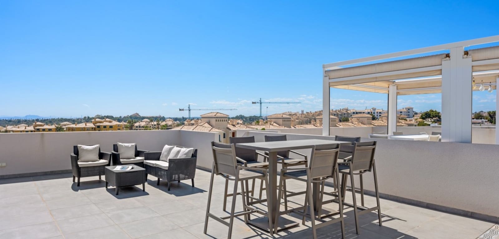 2 bedroom Apartment for sale in Campoamor with pool - € 349,000 (Ref: 9784310)