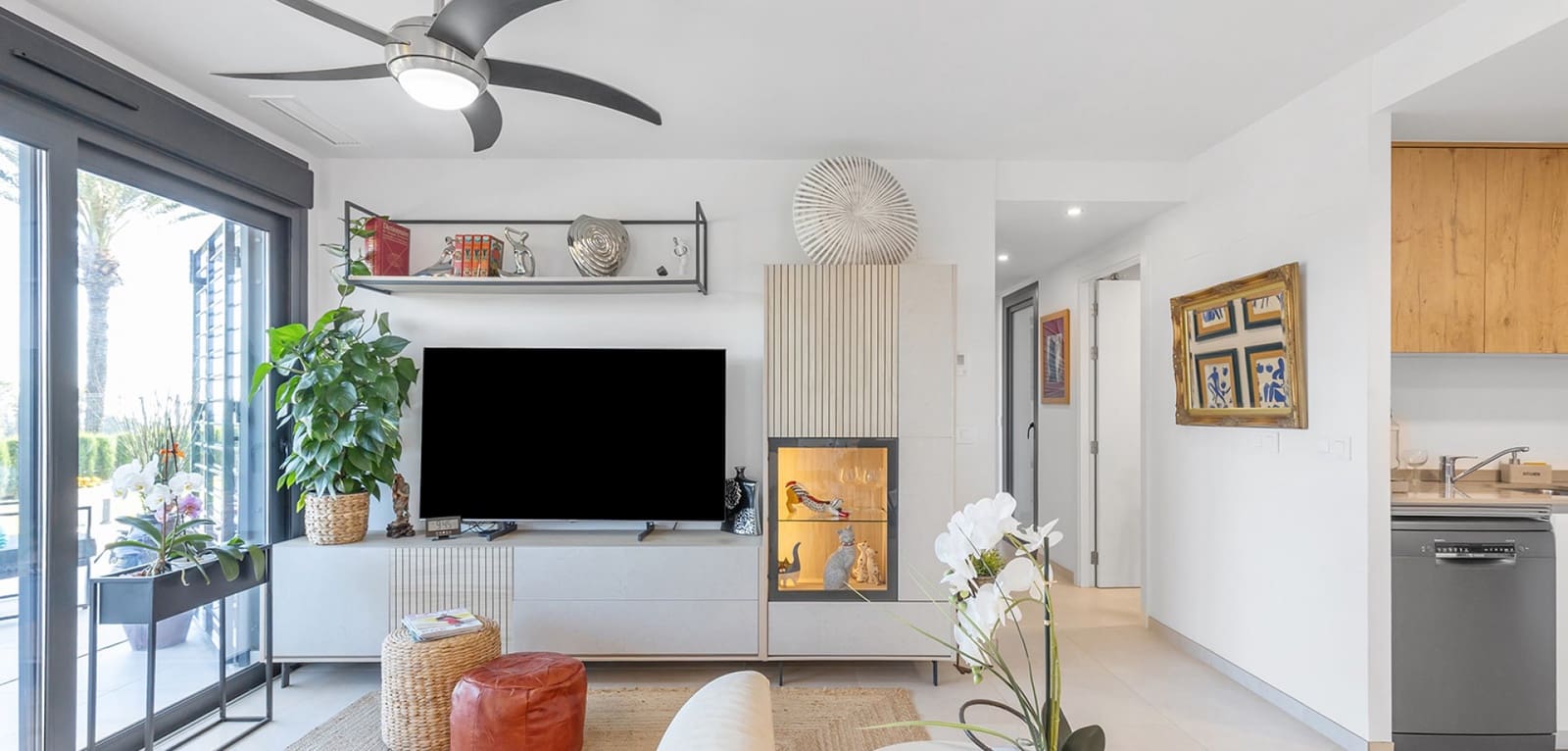 2 slaapkamer Appartement te koop in Punta Prima - € 519.000 (Ref: 9788783)