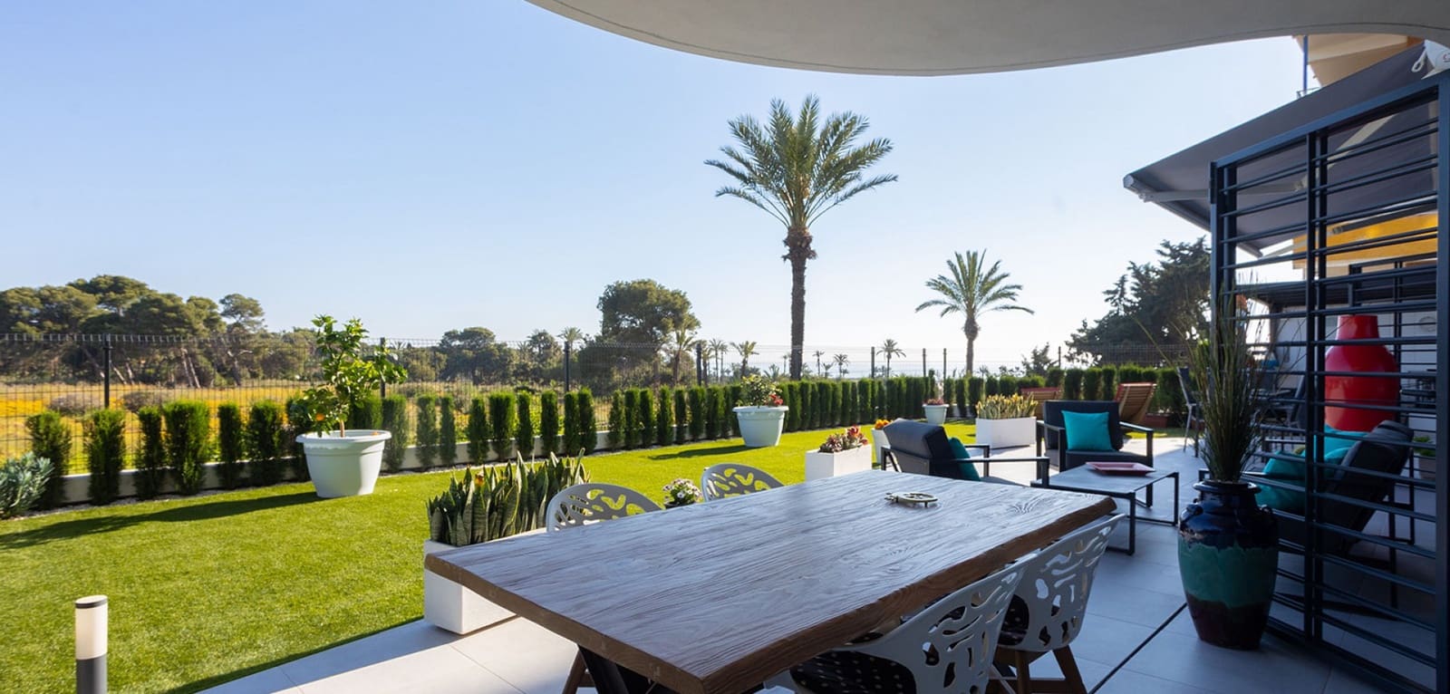 2 slaapkamer Appartement te koop in Punta Prima - € 519.000 (Ref: 9788783)