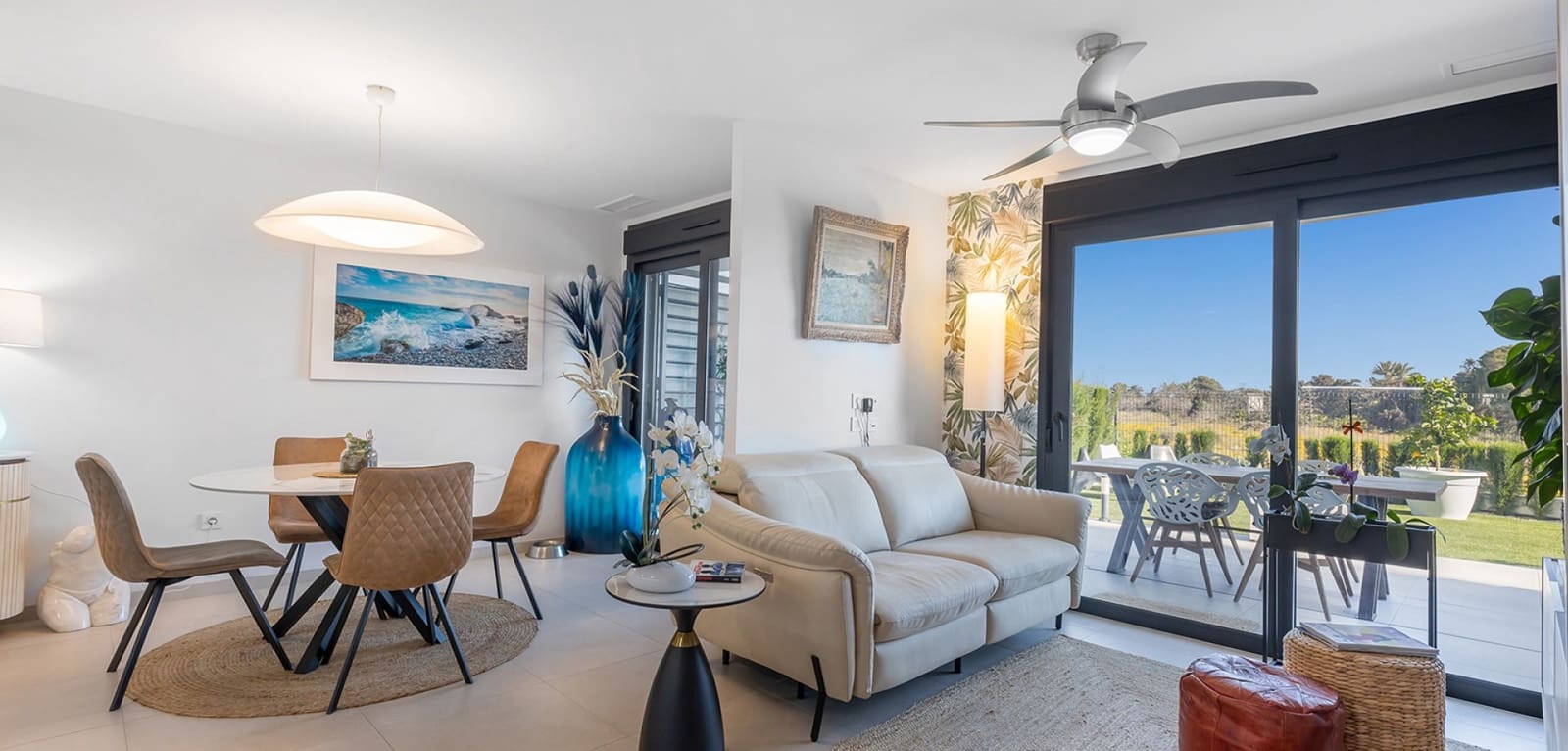 2 slaapkamer Appartement te koop in Punta Prima - € 519.000 (Ref: 9788783)