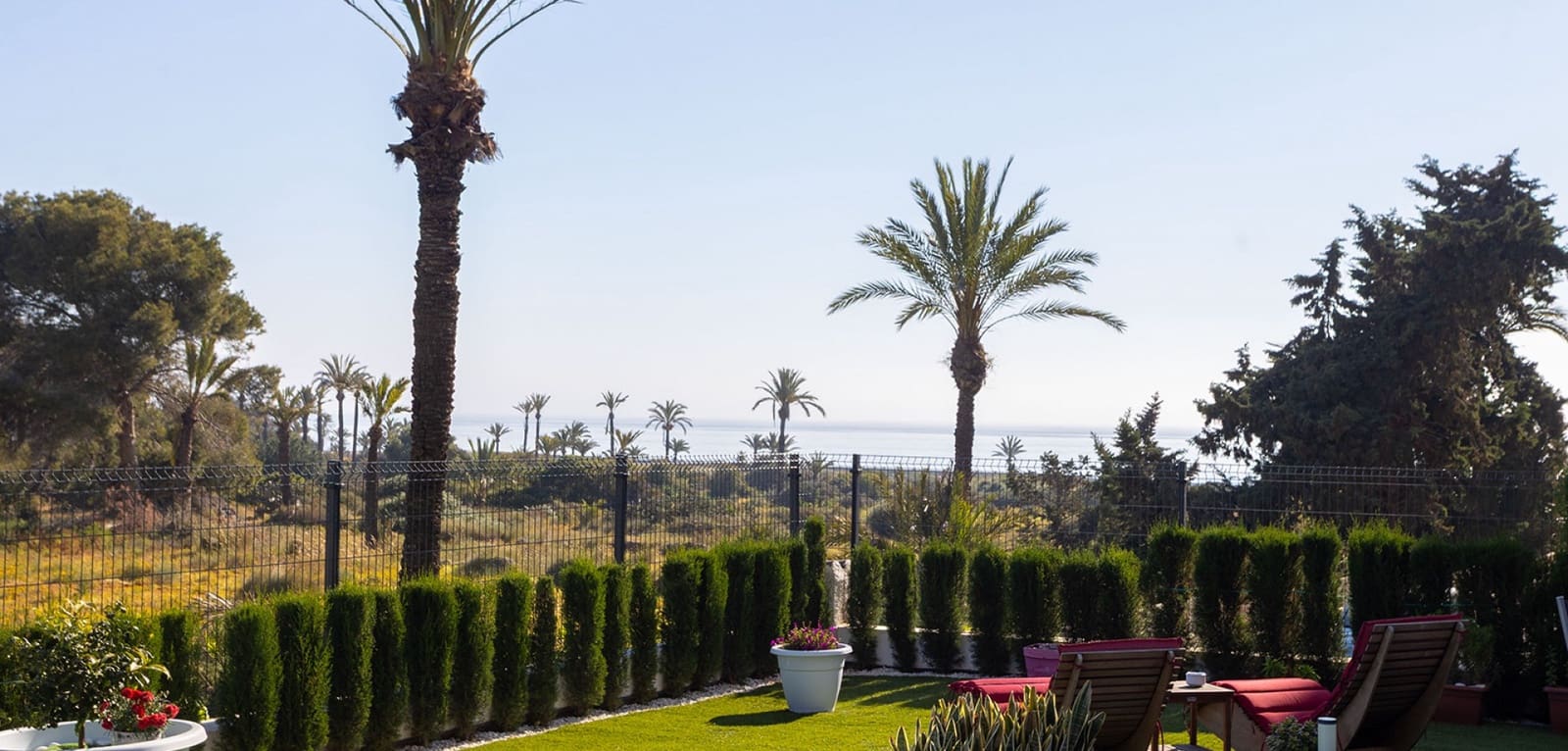 2 slaapkamer Appartement te koop in Punta Prima - € 519.000 (Ref: 9788783)