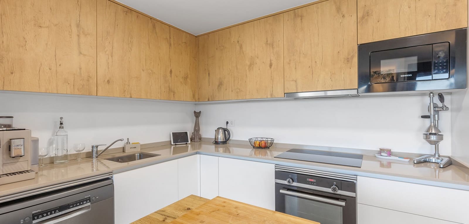 2 slaapkamer Appartement te koop in Punta Prima - € 519.000 (Ref: 9788783)