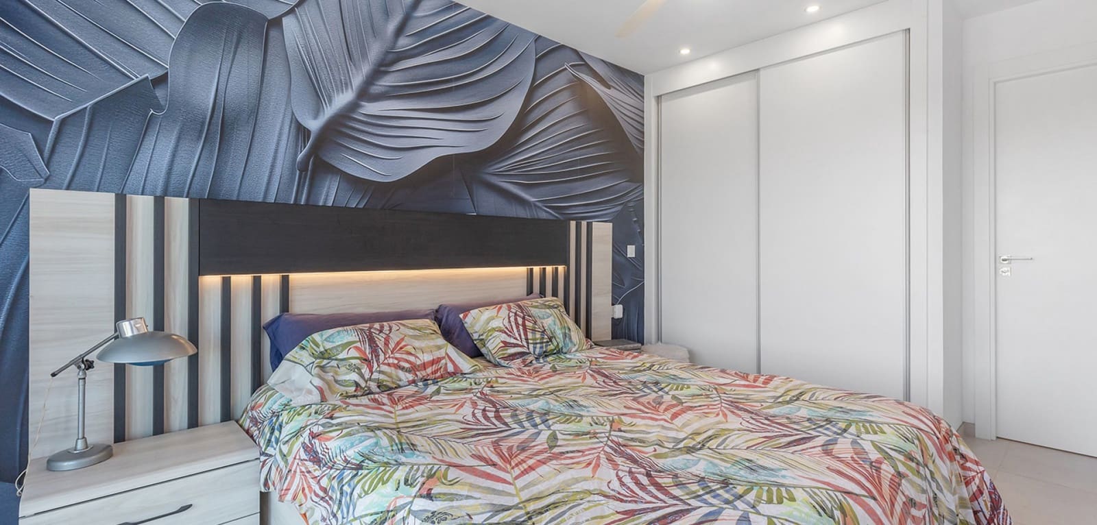 2 slaapkamer Appartement te koop in Punta Prima - € 519.000 (Ref: 9788783)