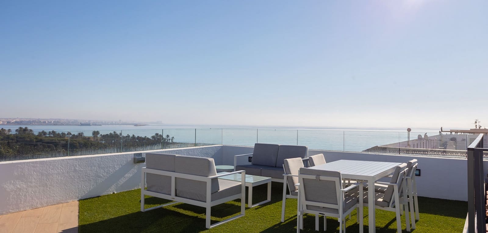 2 slaapkamer Appartement te koop in Punta Prima - € 519.000 (Ref: 9788783)