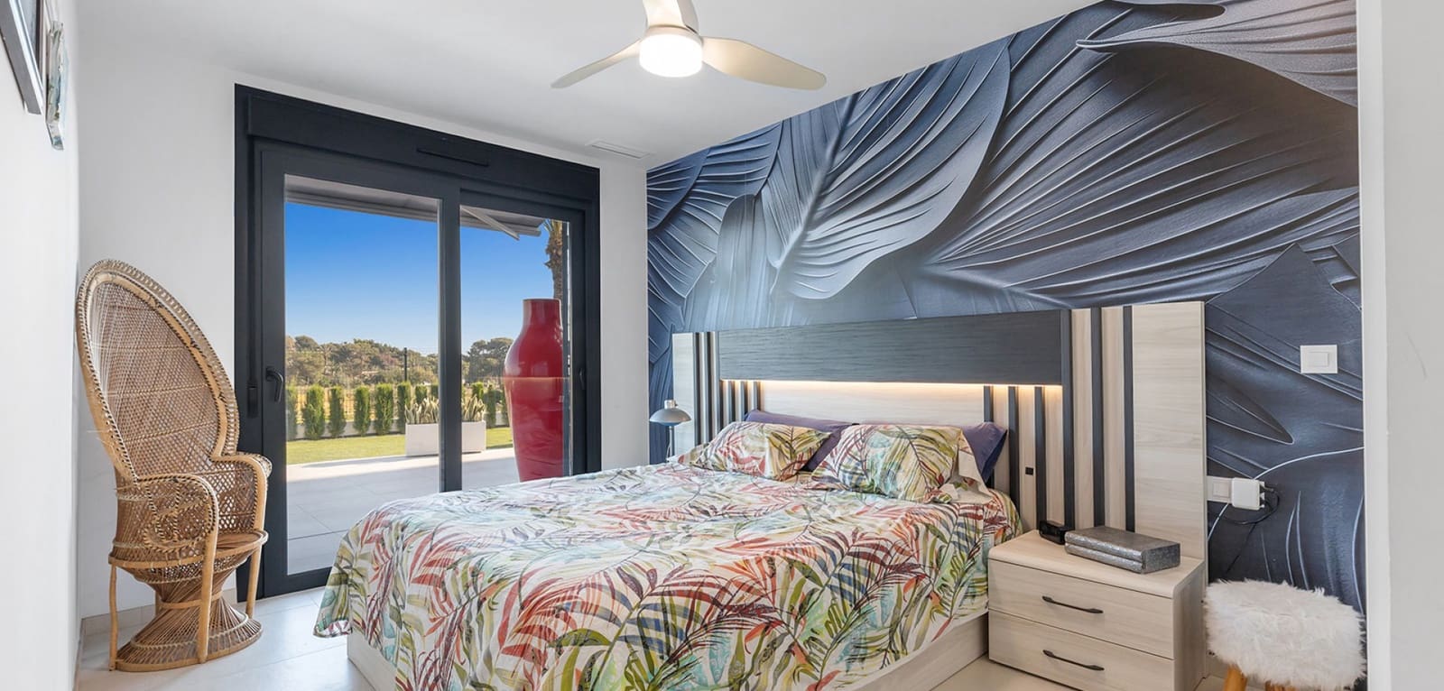 2 slaapkamer Appartement te koop in Punta Prima - € 519.000 (Ref: 9788783)