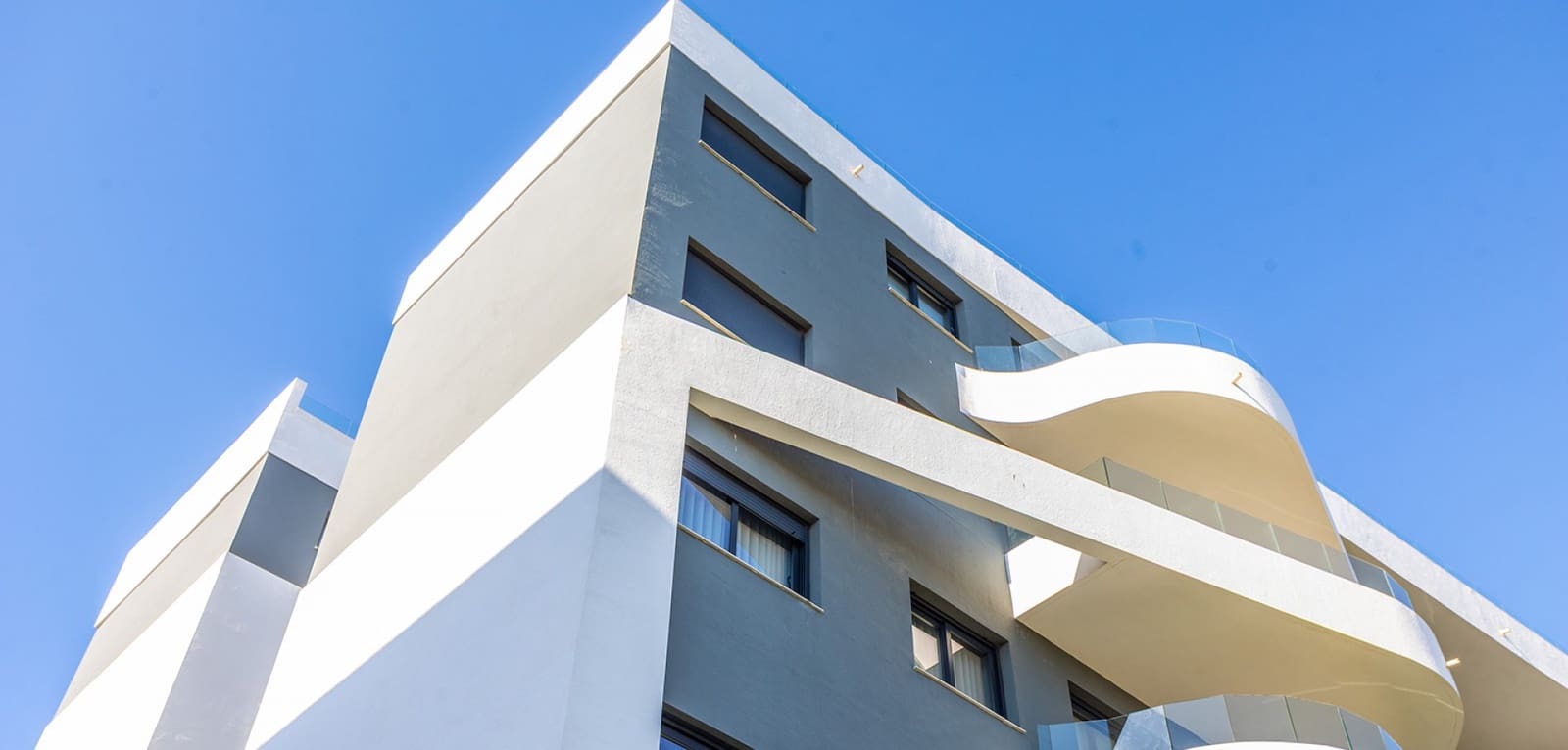 2 bedroom Apartment for sale in Punta Prima - € 519,000 (Ref: 9788783)