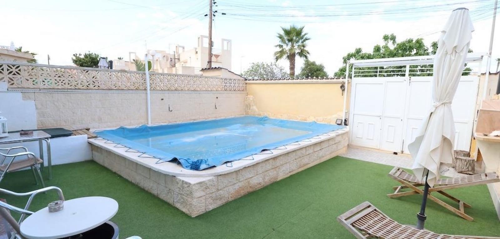 3 soveværelse Byhus til salg i Torrevieja med swimmingpool - € 209.000 (Ref: 9788784)
