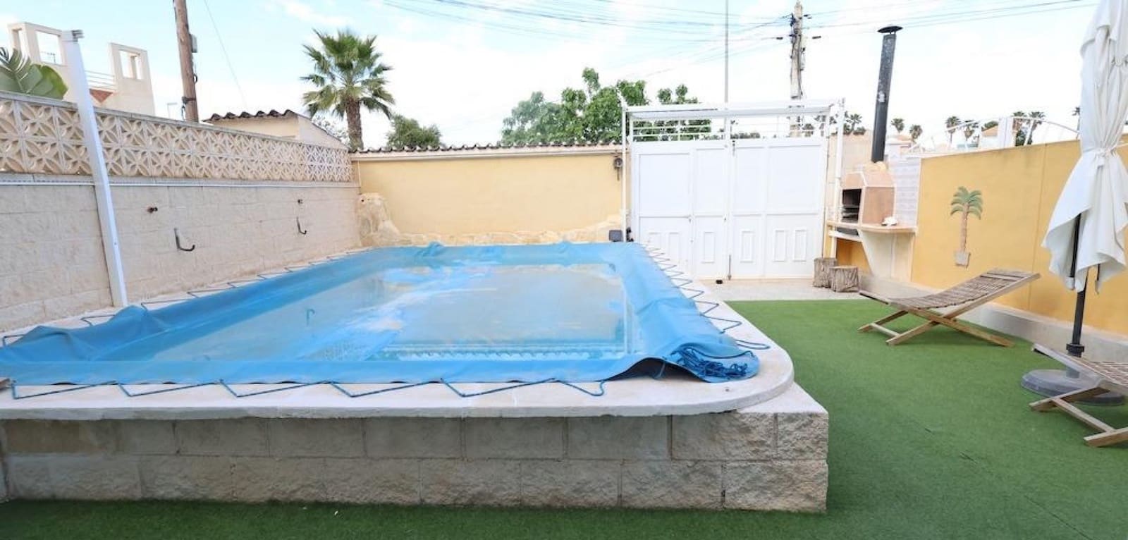 3 soveværelse Byhus til salg i Torrevieja med swimmingpool - € 209.000 (Ref: 9788784)