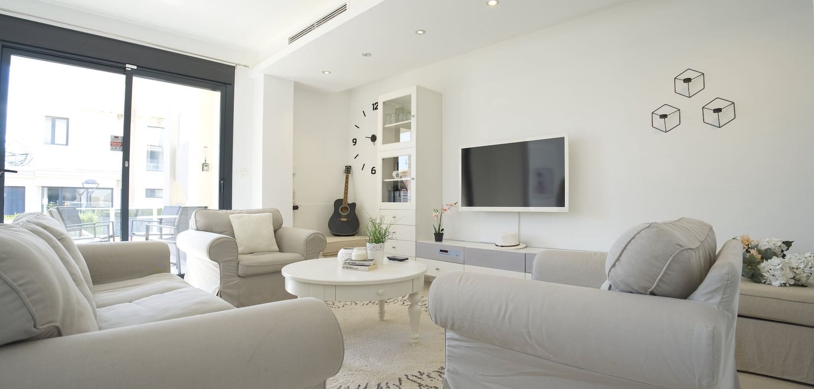 3 sovrum Hus till salu i La Zenia med pool - 590 000 € (Ref: 9788785)