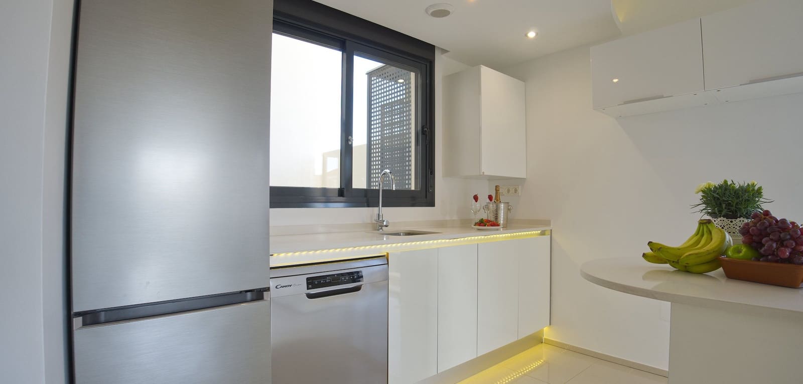 3 sovrum Hus till salu i La Zenia med pool - 590 000 € (Ref: 9788785)