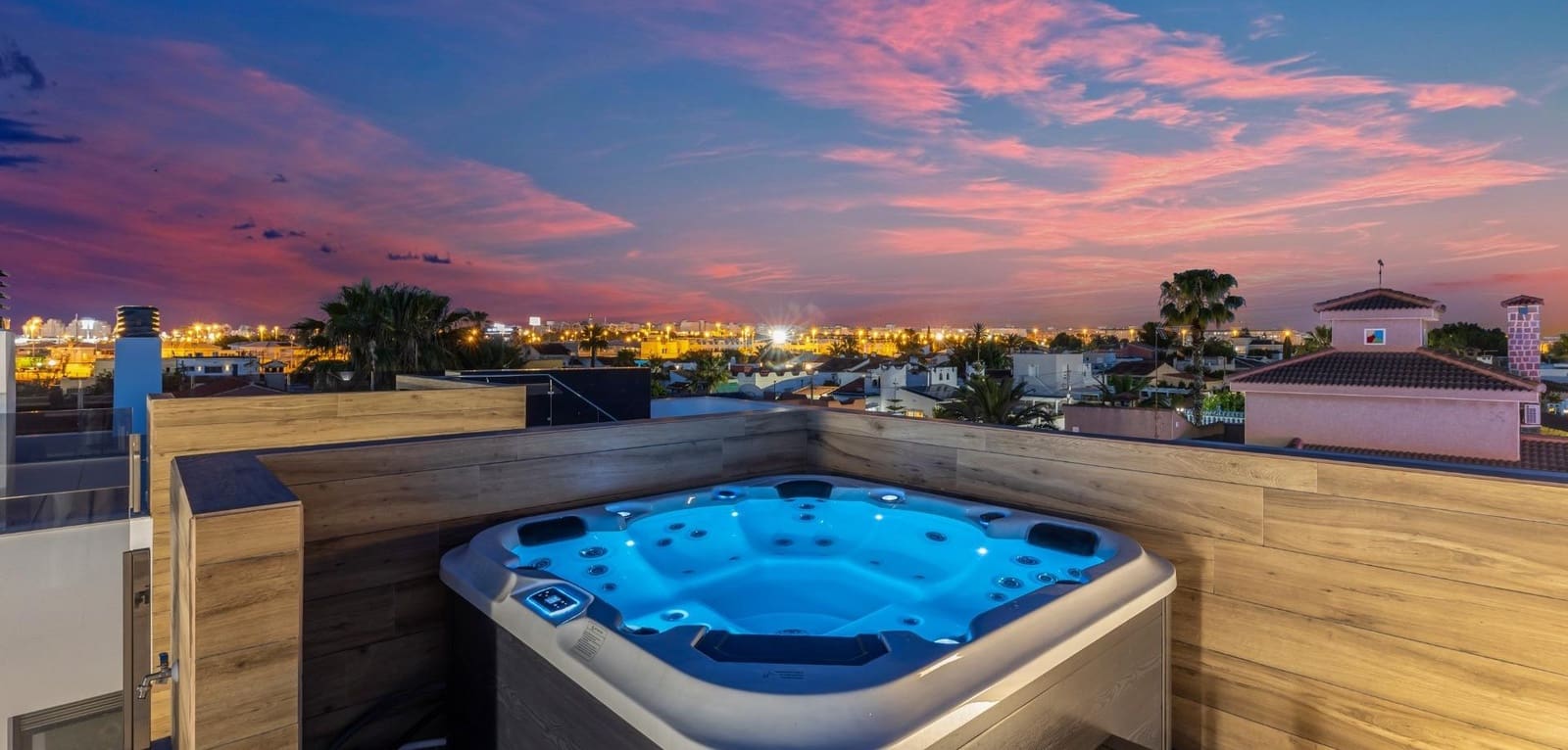 3 camera da letto Villa in vendita in Torrevieja con piscina - 639.000 € (Rif: 9793483)