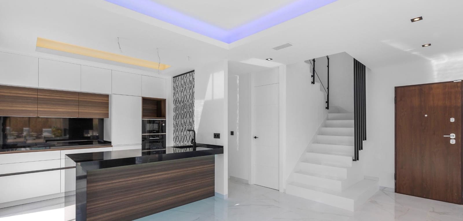 3 camera da letto Villa in vendita in Torrevieja con piscina - 639.000 € (Rif: 9793483)