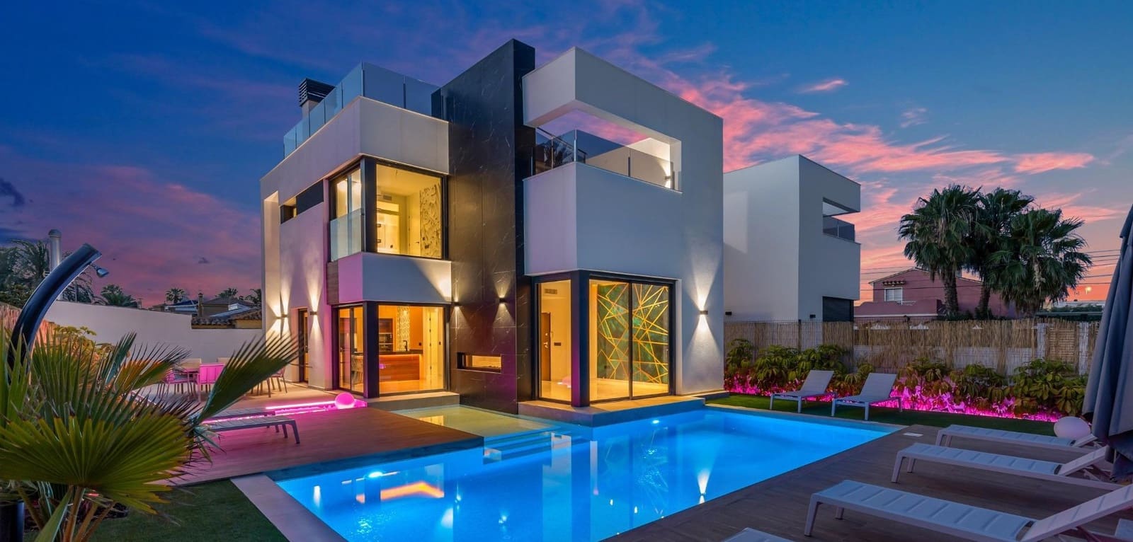 3 camera da letto Villa in vendita in Torrevieja con piscina - 639.000 € (Rif: 9793483)