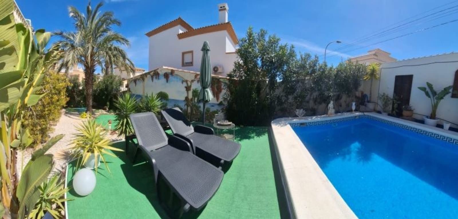 3 soveværelse Villa til salg i Orihuela Costa med swimmingpool - € 369.995 (Ref: 9793484)