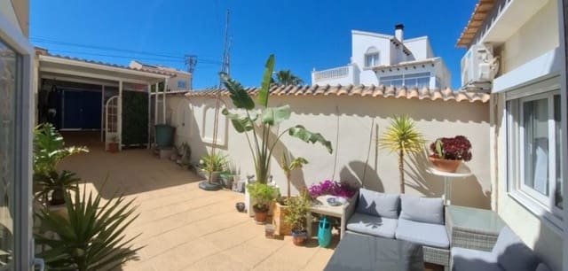 3 soveværelse Villa til salg i Las Filipinas med swimmingpool - € 369.995 (Ref: 9793484)