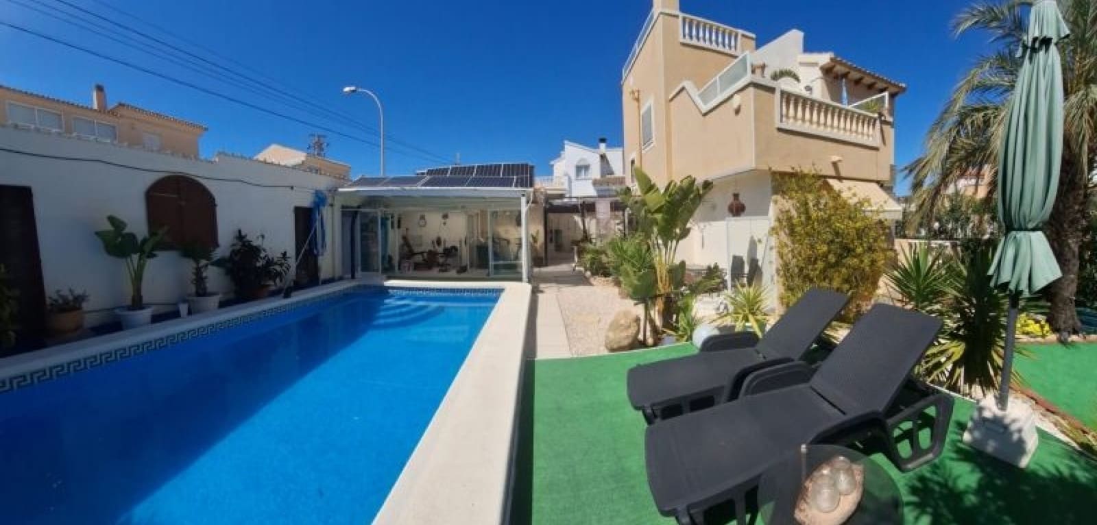 3 soveværelse Villa til salg i Orihuela Costa med swimmingpool - € 369.995 (Ref: 9793484)