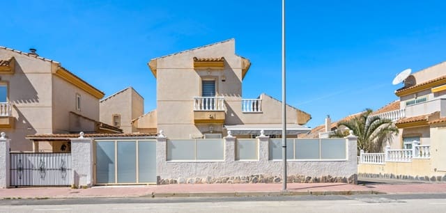3 slaapkamer Villa te koop in Ciudad Quesada, Rojales met zwembad - € 239.000 (Ref: 9793485)
