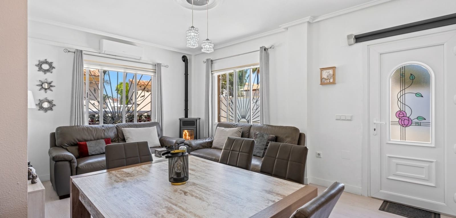 3 makuuhuone Huvila myytävänä paikassa Ciudad Quesada mukana uima-altaan - 239 000 € (Ref: 9793485)