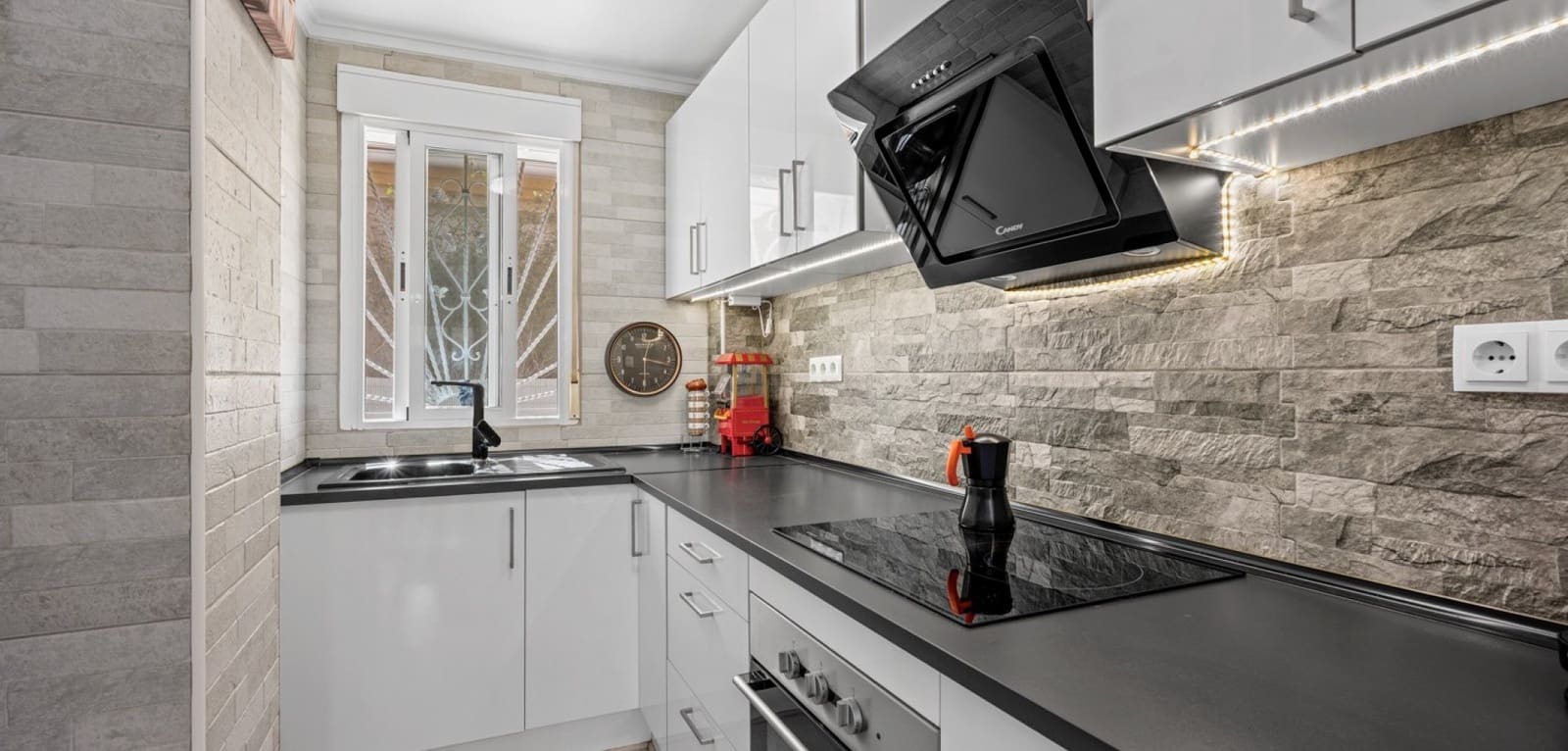 3 makuuhuone Huvila myytävänä paikassa Ciudad Quesada mukana uima-altaan - 239 000 € (Ref: 9793485)