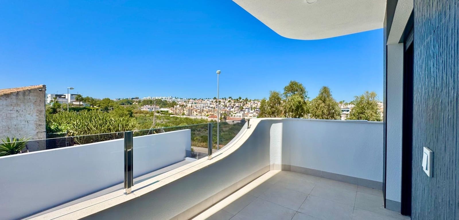 3 makuuhuone Huvila myytävänä paikassa Orihuela Costa mukana uima-altaan - 400 000 € (Ref: 9793487)