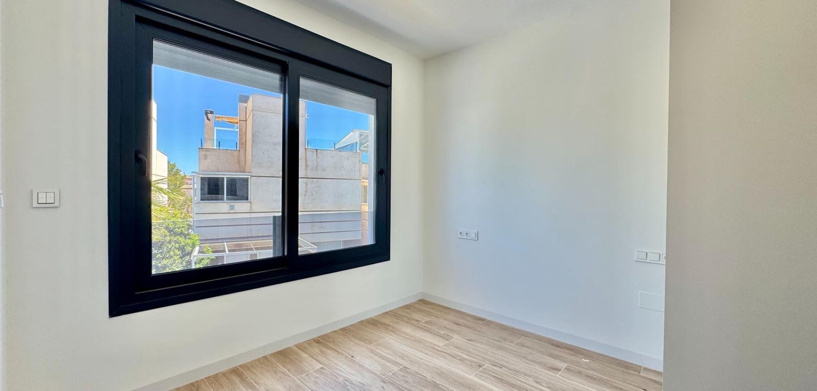 3 makuuhuone Huvila myytävänä paikassa Orihuela Costa mukana uima-altaan - 400 000 € (Ref: 9793487)