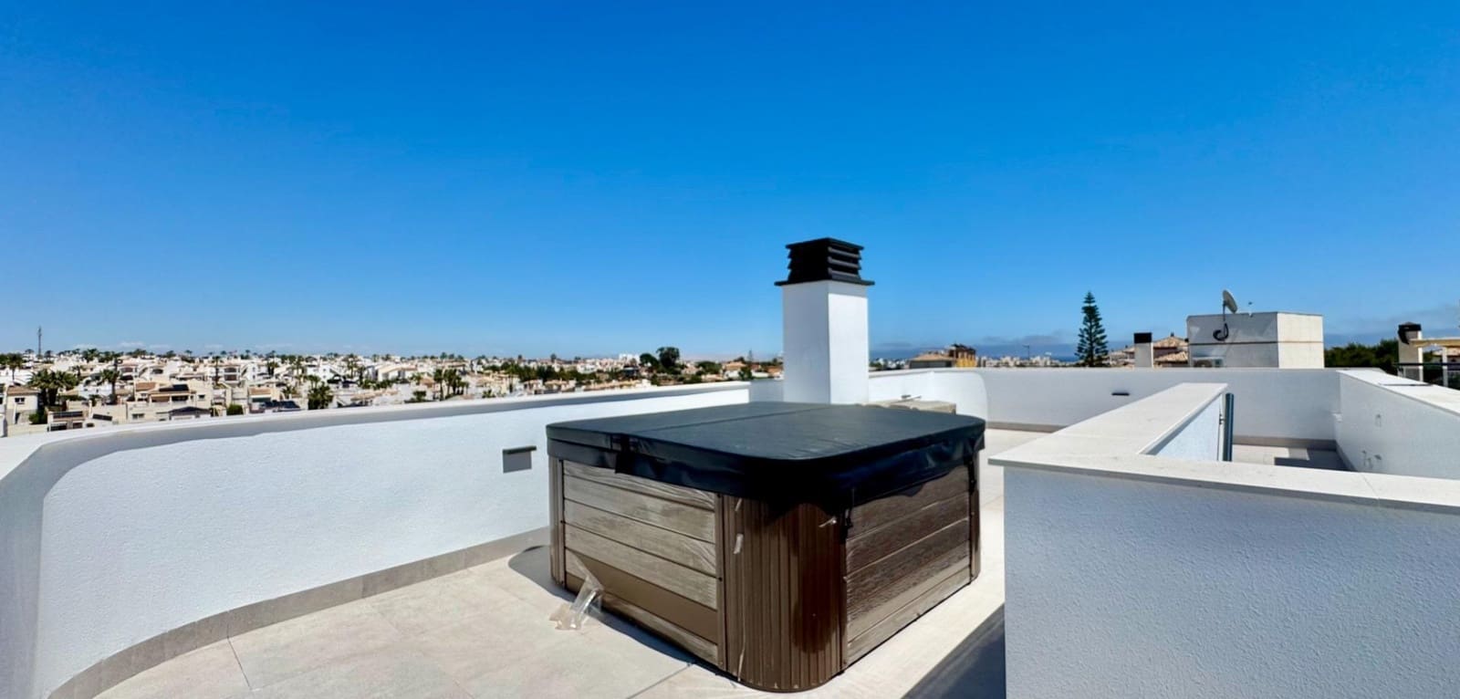 3 makuuhuone Huvila myytävänä paikassa Orihuela Costa mukana uima-altaan - 400 000 € (Ref: 9793487)