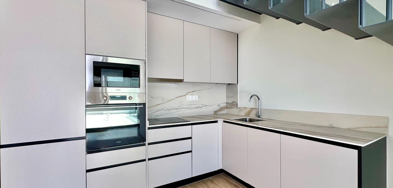 3 makuuhuone Huvila myytävänä paikassa Orihuela Costa mukana uima-altaan - 400 000 € (Ref: 9793487)